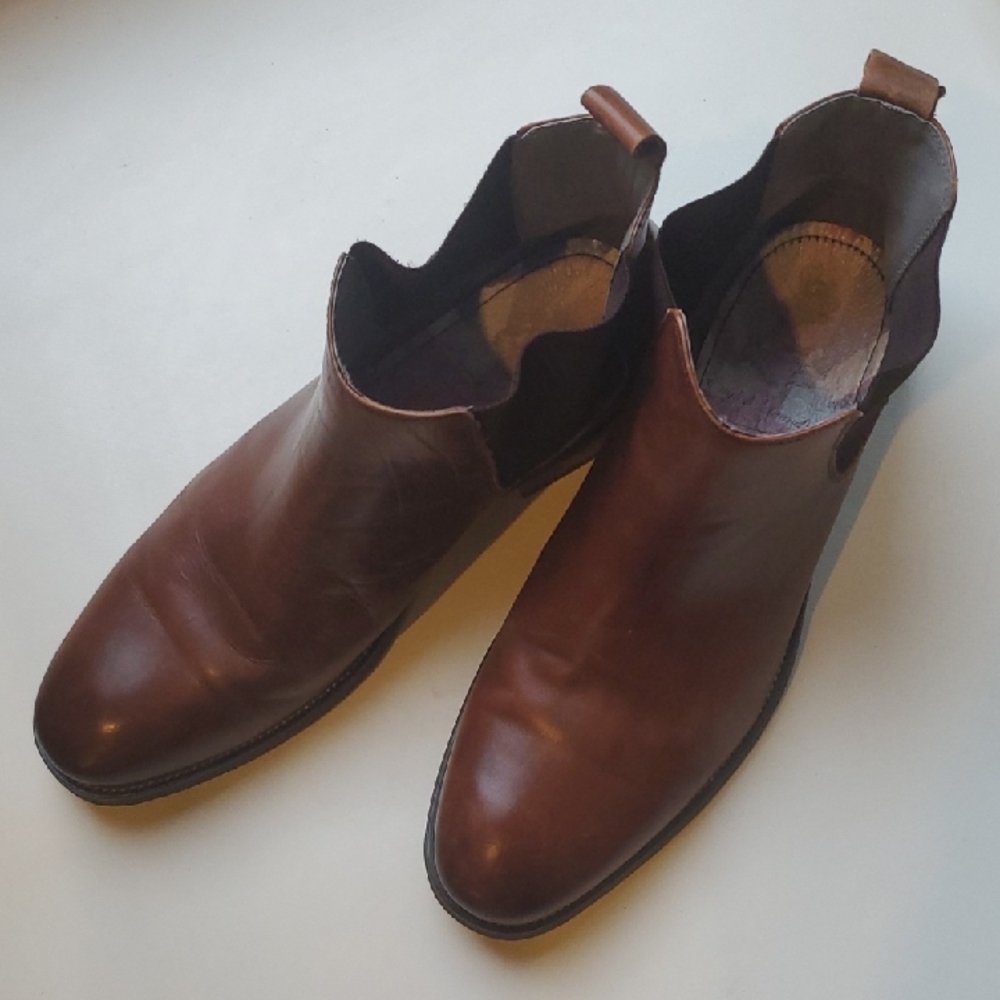 English Laundry Men's Brown Leather Chukka Boots